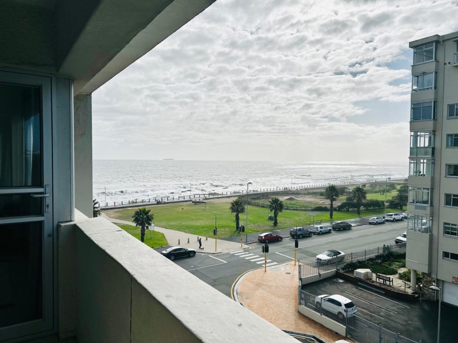 3 Bedroom Property for Sale in Mouille Point Western Cape